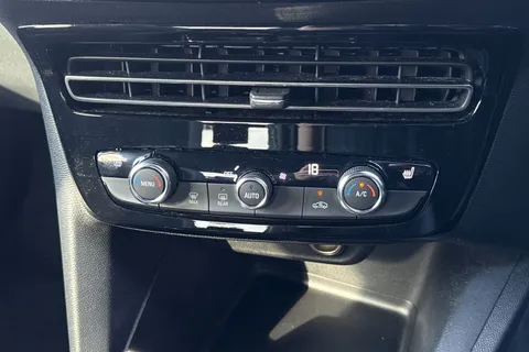 FT72HOH Vauxhall Mokka Electric 50kWh GS Line Auto 5dr Thumbnail #20