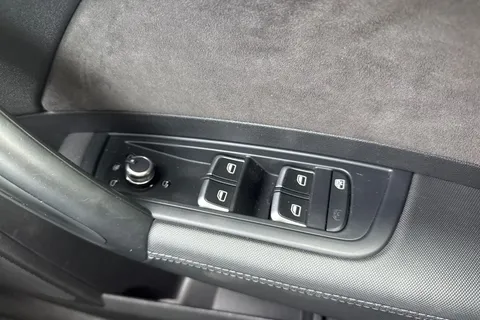 18 of 45 for Audi A1 1.4 TFSI Black Edition Sportback Euro 6 (s/s) 5dr (Nav)