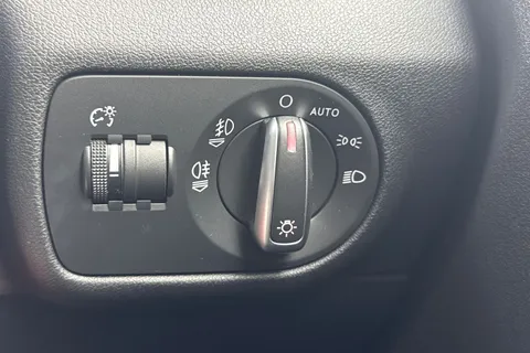 35 of 45 for Audi A1 1.4 TFSI Black Edition Sportback Euro 6 (s/s) 5dr (Nav)