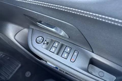 FT72HOH Vauxhall Mokka Electric 50kWh GS Line Auto 5dr Thumbnail #45