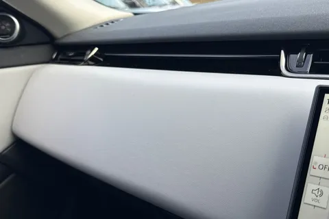 KM74HCH Land Rover Range Rover Evoque 2.0 D200 Dynamic HSE 5dr Thumbnail #48