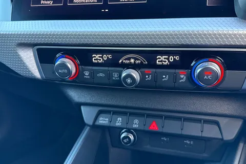 FY23XTU Audi A1 S line 30 TFSI 110 PS 6-speed Thumbnail #45