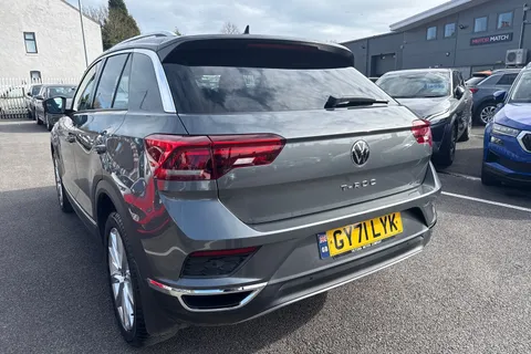 GY71LYK Volkswagen T-Roc 2.0 TSI SEL DSG 4Motion Euro 6 (s/s) 5dr Thumbnail #17