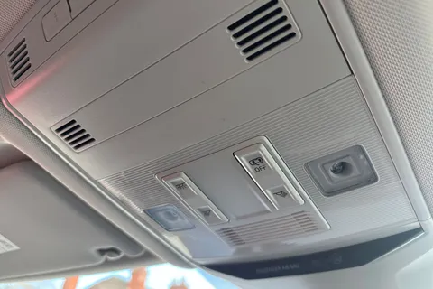 GY71LYK Volkswagen T-Roc 2.0 TSI SEL DSG 4Motion Euro 6 (s/s) 5dr Thumbnail #42