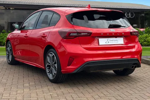 DY24PLF Ford Focus 1.0T EcoBoost MHEV ST-Line X Hatchback 5dr Petrol Hybrid DCT Euro 6 (s/s) (155 ps) Thumbnail #3