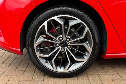 DY24PLF Ford Focus 1.0T EcoBoost MHEV ST-Line X Hatchback 5dr Petrol Hybrid DCT Euro 6 (s/s) (155 ps) Thumbnail #10