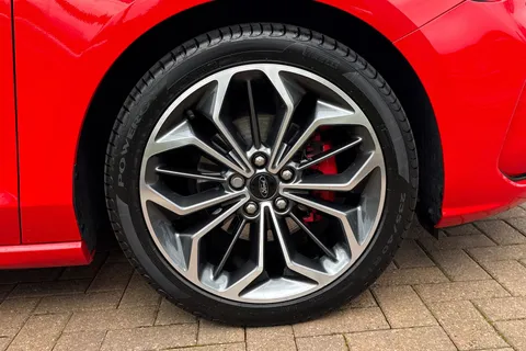 DY24PLF Ford Focus 1.0T EcoBoost MHEV ST-Line X Hatchback 5dr Petrol Hybrid DCT Euro 6 (s/s) (155 ps) Thumbnail #11