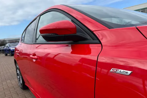 28 of 60 for Ford Focus 1.0T EcoBoost MHEV ST-Line X Hatchback 5dr Petrol Hybrid DCT Euro 6 (s/s) (155 ps)