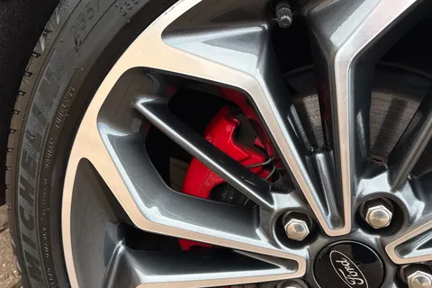 32 of 60 for Ford Focus 1.0T EcoBoost MHEV ST-Line X Hatchback 5dr Petrol Hybrid DCT Euro 6 (s/s) (155 ps)