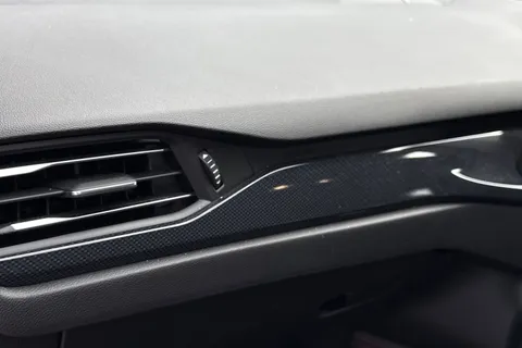 34 of 60 for Ford Focus 1.0T EcoBoost MHEV ST-Line X Hatchback 5dr Petrol Hybrid DCT Euro 6 (s/s) (155 ps)