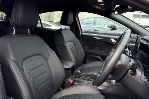 43 of 60 for Ford Focus 1.0T EcoBoost MHEV ST-Line X Hatchback 5dr Petrol Hybrid DCT Euro 6 (s/s) (155 ps)