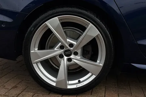 DV73VCA Audi A4 Avant Avant S line 35 TFSI  150 PS S tronic Thumbnail #12