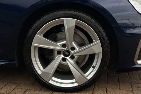 DV73VCA Audi A4 Avant Avant S line 35 TFSI  150 PS S tronic Thumbnail #13