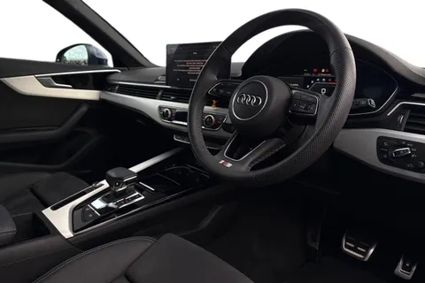 DV73VCA Audi A4 Avant Avant S line 35 TFSI  150 PS S tronic Thumbnail #14