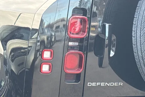 KW74YSO Land Rover Defender 90 3.0 D350 X-Dynamic HSE 3dr Thumbnail #21