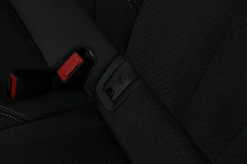 DV73VCA Audi A4 Avant Avant S line 35 TFSI  150 PS S tronic Thumbnail #28