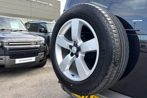 KW74YSO Land Rover Defender 90 3.0 D350 X-Dynamic HSE 3dr Thumbnail #32