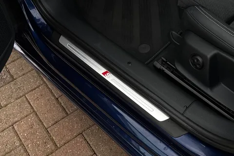 DV73VCA Audi A4 Avant Avant S line 35 TFSI  150 PS S tronic Thumbnail #32