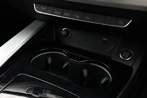 DV73VCA Audi A4 Avant Avant S line 35 TFSI  150 PS S tronic Thumbnail #38