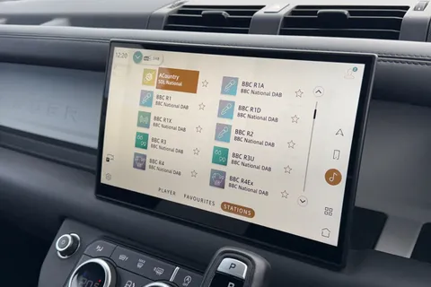 KW74YSO Land Rover Defender 90 3.0 D350 X-Dynamic HSE 3dr Thumbnail #37