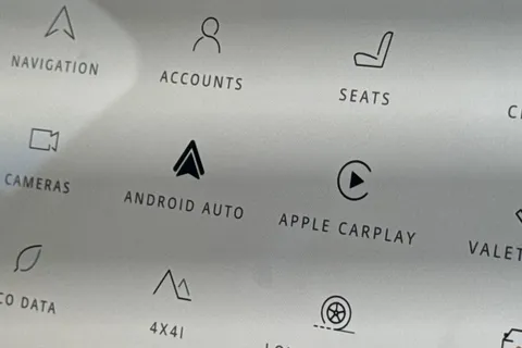 KW74YSO Land Rover Defender 90 3.0 D350 X-Dynamic HSE 3dr Thumbnail #38