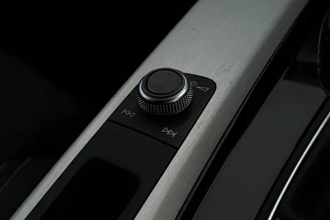 DV73VCA Audi A4 Avant Avant S line 35 TFSI  150 PS S tronic Thumbnail #42