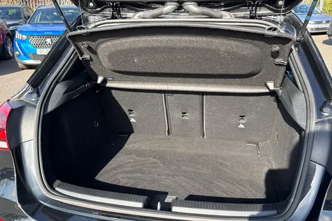 7 of 67 for Mercedes-Benz A Class 1.5 A180d Sport (Executive) 7G-DCT Euro 6 (s/s) 5dr