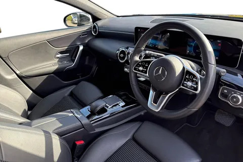 14 of 67 for Mercedes-Benz A Class 1.5 A180d Sport (Executive) 7G-DCT Euro 6 (s/s) 5dr