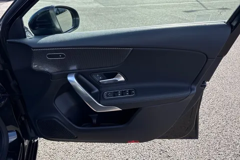 21 of 67 for Mercedes-Benz A Class 1.5 A180d Sport (Executive) 7G-DCT Euro 6 (s/s) 5dr