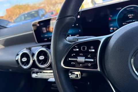 37 of 67 for Mercedes-Benz A Class 1.5 A180d Sport (Executive) 7G-DCT Euro 6 (s/s) 5dr