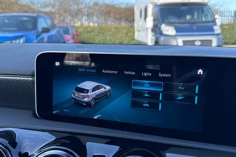 52 of 67 for Mercedes-Benz A Class 1.5 A180d Sport (Executive) 7G-DCT Euro 6 (s/s) 5dr