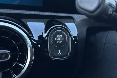 54 of 67 for Mercedes-Benz A Class 1.5 A180d Sport (Executive) 7G-DCT Euro 6 (s/s) 5dr