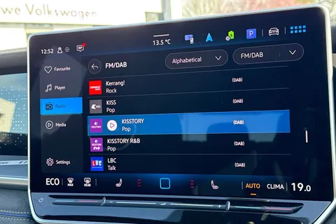 DA75TKX Volkswagen Tayron 1.5 TSI eHybrid R-Line 5dr DSG6 | Heated Seats | Heated Steering Wheel Thumbnail #28