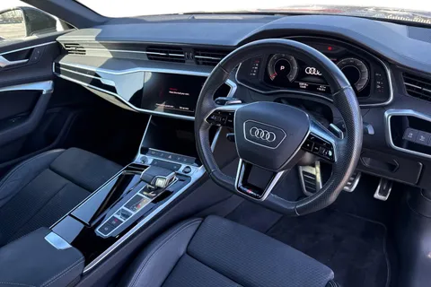 14 of 48 for Audi A6 Saloon Black Edition 40 TDI quattro 204 PS S tronic