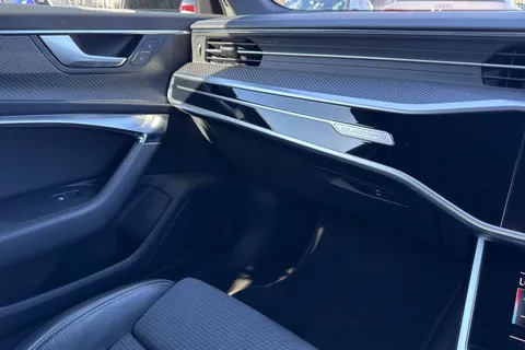 20 of 48 for Audi A6 Saloon Black Edition 40 TDI quattro 204 PS S tronic