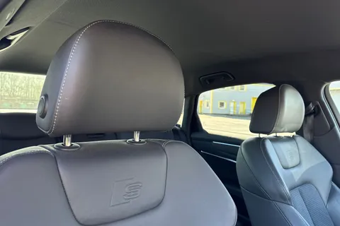 24 of 48 for Audi A6 Saloon Black Edition 40 TDI quattro 204 PS S tronic