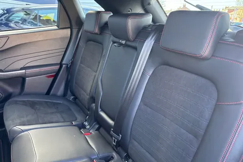 MC72OYU Ford Kuga 2.5h Duratec ST-Line X Edition CVT Euro 6 (s/s) 5dr Thumbnail #20