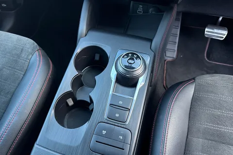 MC72OYU Ford Kuga 2.5h Duratec ST-Line X Edition CVT Euro 6 (s/s) 5dr Thumbnail #24