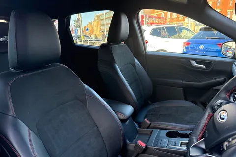 MC72OYU Ford Kuga 2.5h Duratec ST-Line X Edition CVT Euro 6 (s/s) 5dr Thumbnail #25