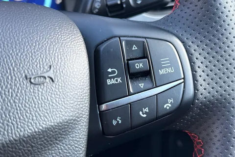 MC72OYU Ford Kuga 2.5h Duratec ST-Line X Edition CVT Euro 6 (s/s) 5dr Thumbnail #38