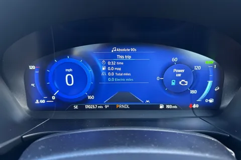 MC72OYU Ford Kuga 2.5h Duratec ST-Line X Edition CVT Euro 6 (s/s) 5dr Thumbnail #41