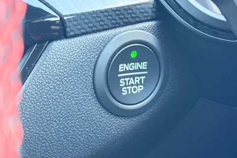 MC72OYU Ford Kuga 2.5h Duratec ST-Line X Edition CVT Euro 6 (s/s) 5dr Thumbnail #44