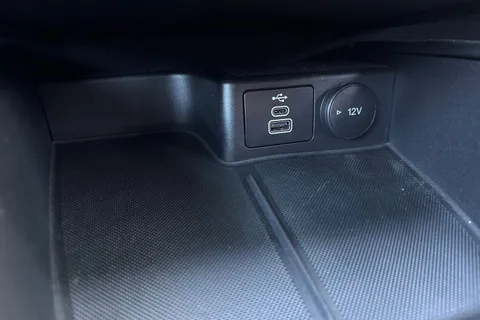 MC72OYU Ford Kuga 2.5h Duratec ST-Line X Edition CVT Euro 6 (s/s) 5dr Thumbnail #47