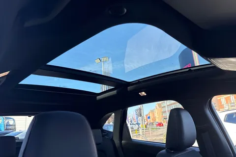 MC72OYU Ford Kuga 2.5h Duratec ST-Line X Edition CVT Euro 6 (s/s) 5dr Thumbnail #51