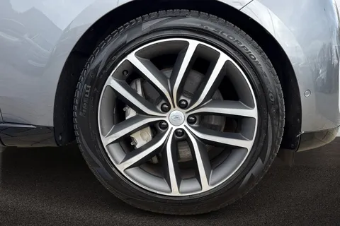 9 of 51 for Land Rover Range Rover 3.0 P460e HSE 5dr