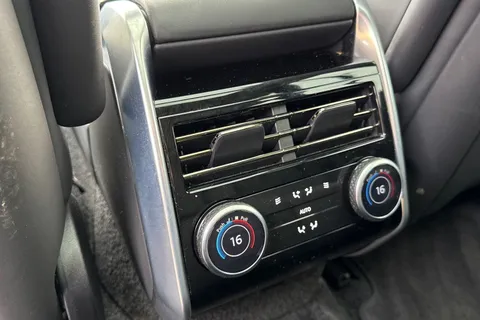 19 of 51 for Land Rover Range Rover 3.0 P460e HSE 5dr