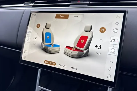 23 of 51 for Land Rover Range Rover 3.0 P460e HSE 5dr