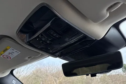 24 of 51 for Land Rover Range Rover 3.0 P460e HSE 5dr