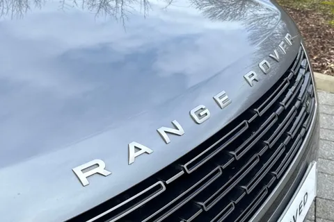 30 of 51 for Land Rover Range Rover 3.0 P460e HSE 5dr