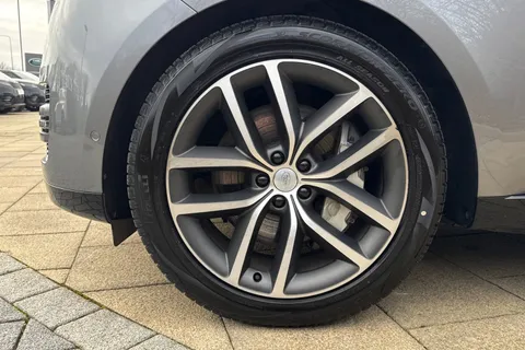 41 of 51 for Land Rover Range Rover 3.0 P460e HSE 5dr